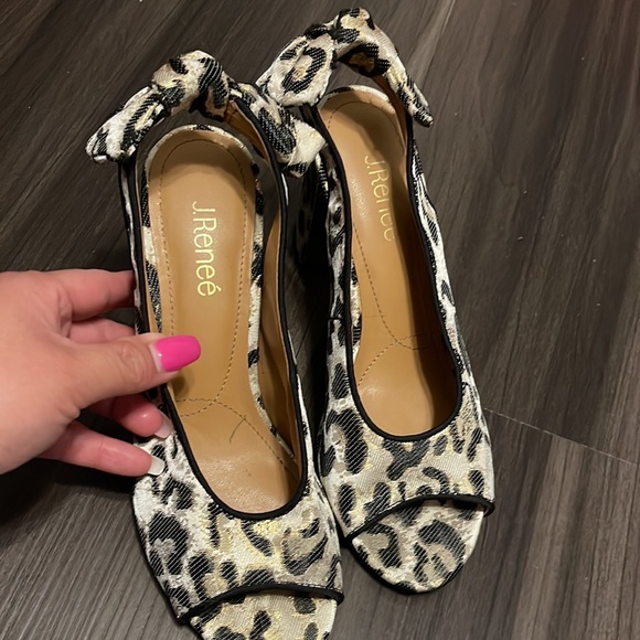 Heels in good condition - Picture 2 of 4